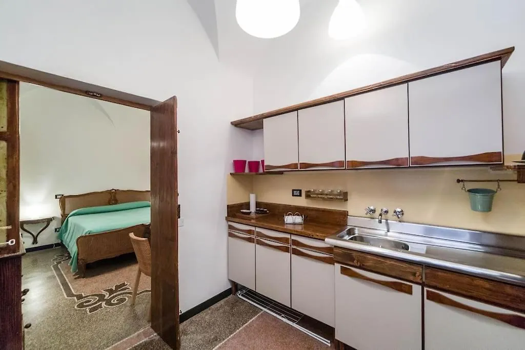 Ferienwohnung Lovingenoa Old Stone 0*, Genua Italien
