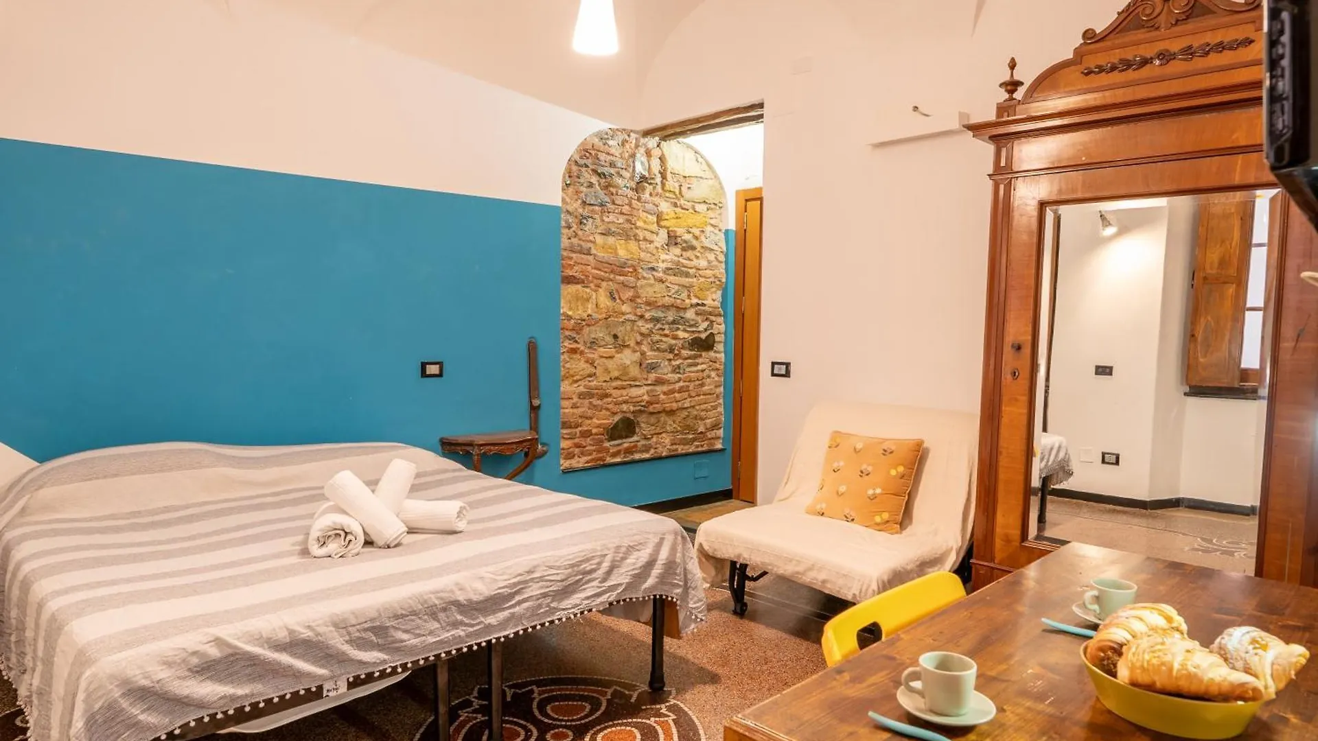 Ferienwohnung Lovingenoa Old Stone Apartment