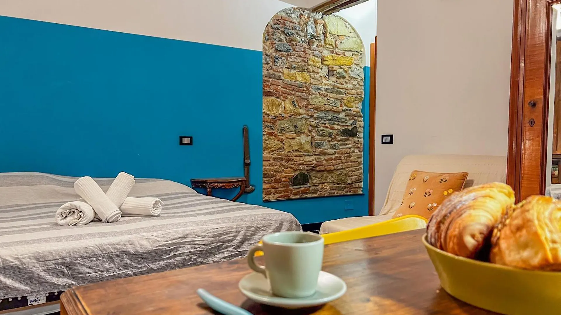 Apartment Ferienwohnung Lovingenoa Old Stone Italien