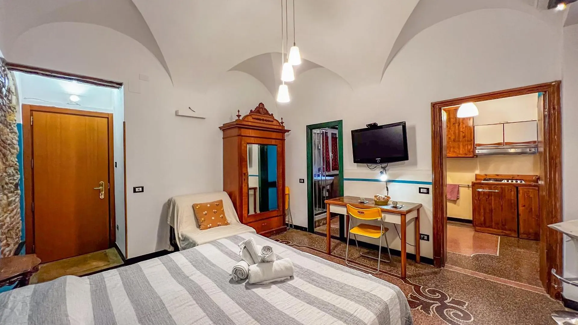 Ferienwohnung Lovingenoa Old Stone Apartment